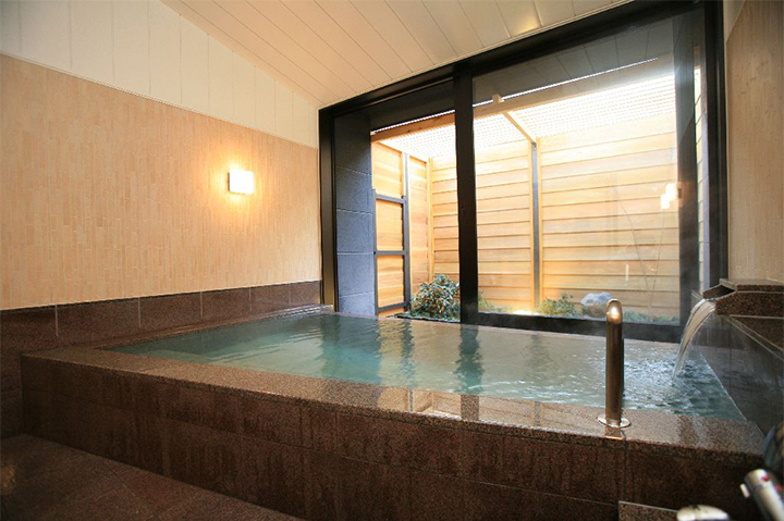 Open-air hot spring Manten no Yu